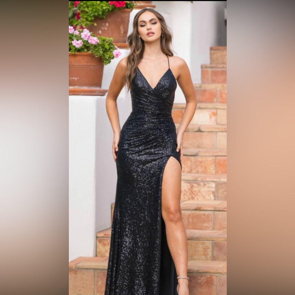 Black sparkly prom dress